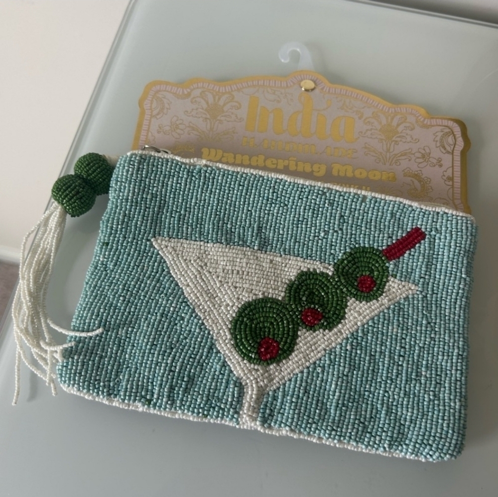 💙🔹️Beaded Martini wandering moon Zipper Pouch
